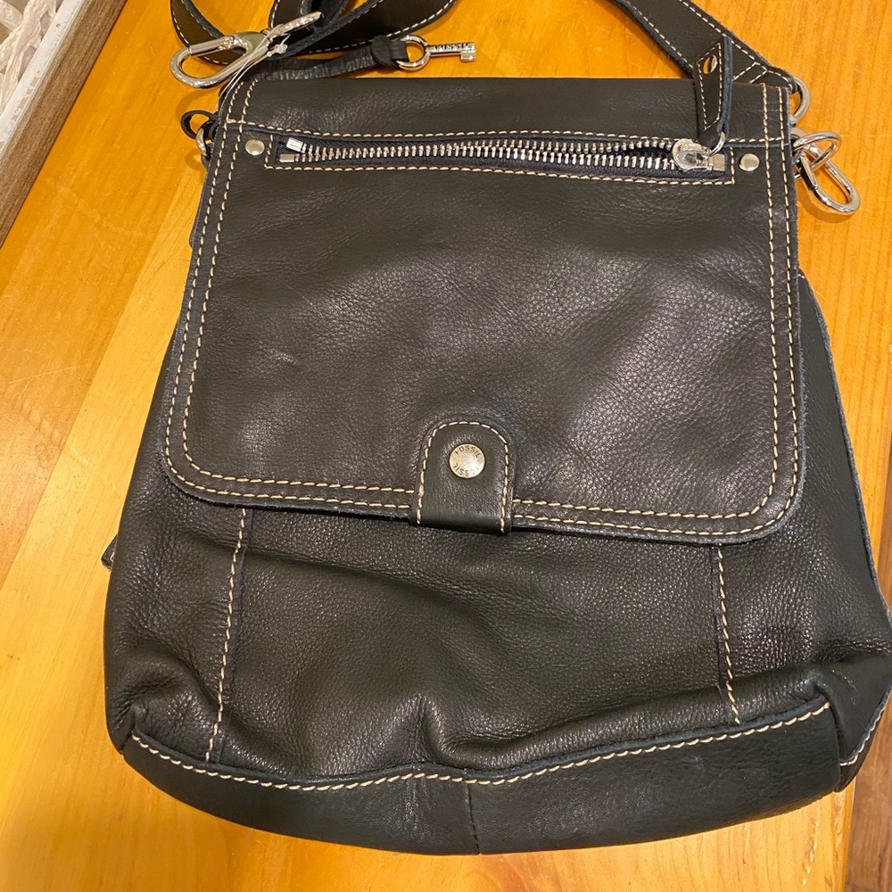 NEW FOSSIL Genuine Leather Crossbody Bag Black